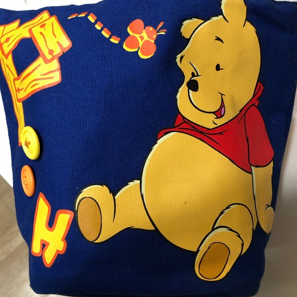 Disney Winnie bear hand bag small size - Picture 6 of 6